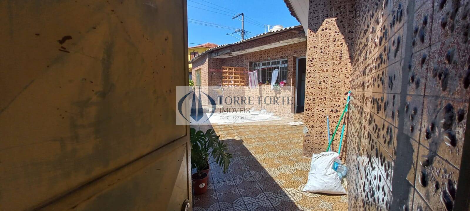 Casa à venda com 2 quartos, 84m² - Foto 2