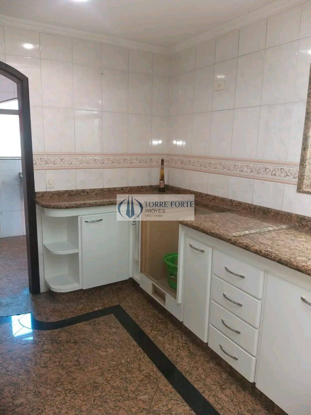 Sobrado à venda com 4 quartos, 330m² - Foto 9