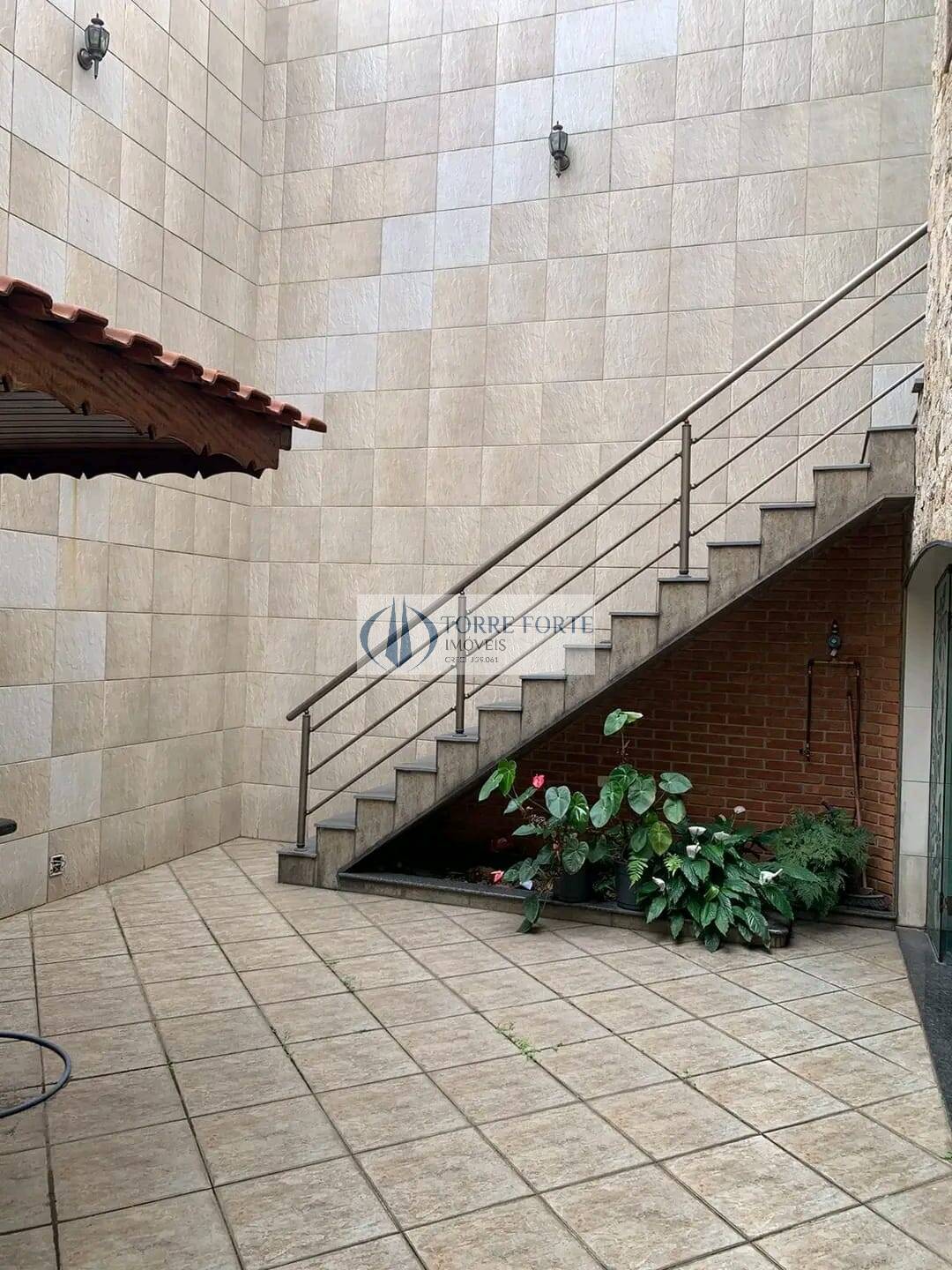 Sobrado à venda com 4 quartos, 330m² - Foto 23