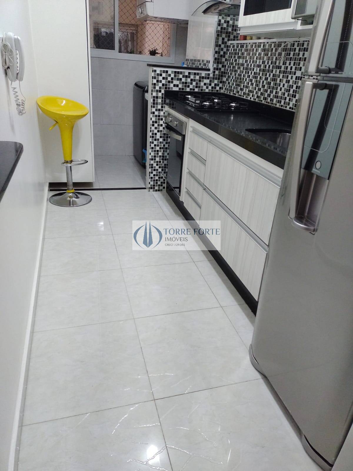 Apartamento à venda com 3 quartos, 75m² - Foto 15