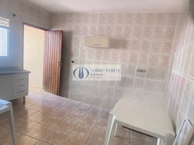 Sobrado à venda com 3 quartos, 240m² - Foto 7