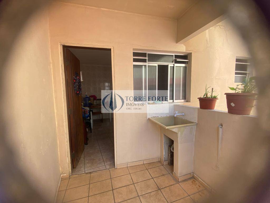 Sobrado à venda com 3 quartos, 240m² - Foto 9