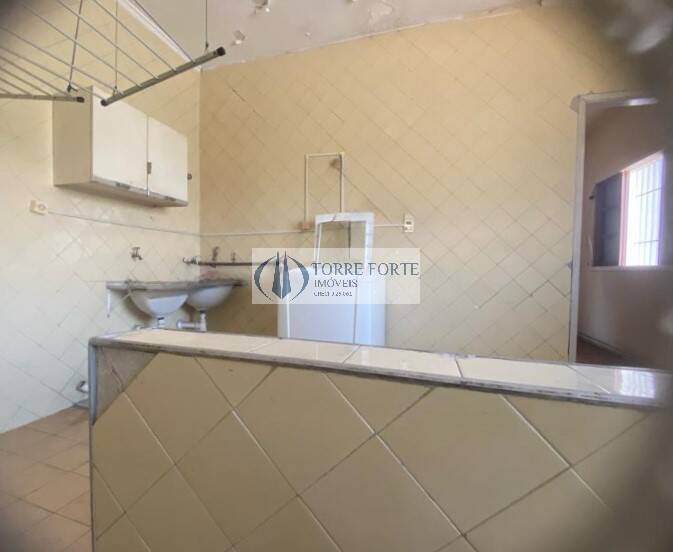 Sobrado à venda com 3 quartos, 240m² - Foto 17