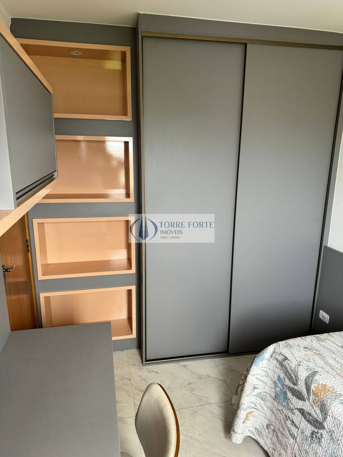 Apartamento à venda com 2 quartos, 78m² - Foto 4