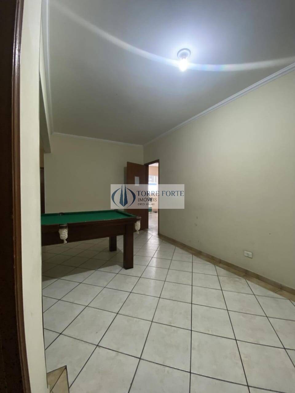 Apartamento à venda com 2 quartos, 77m² - Foto 5