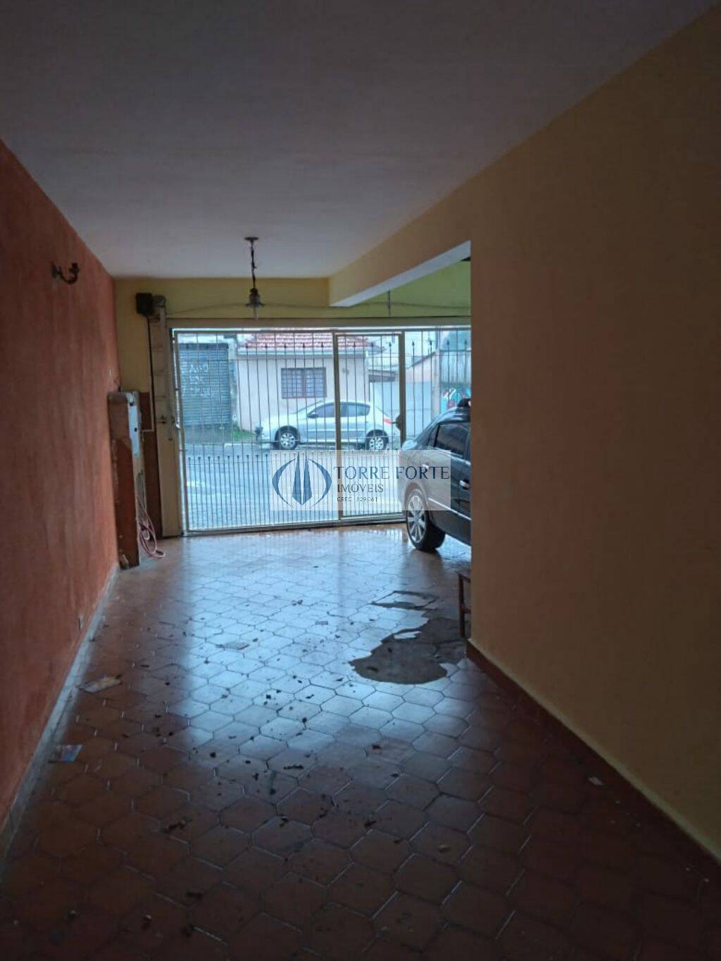 Casa à venda com 3 quartos, 250m² - Foto 2