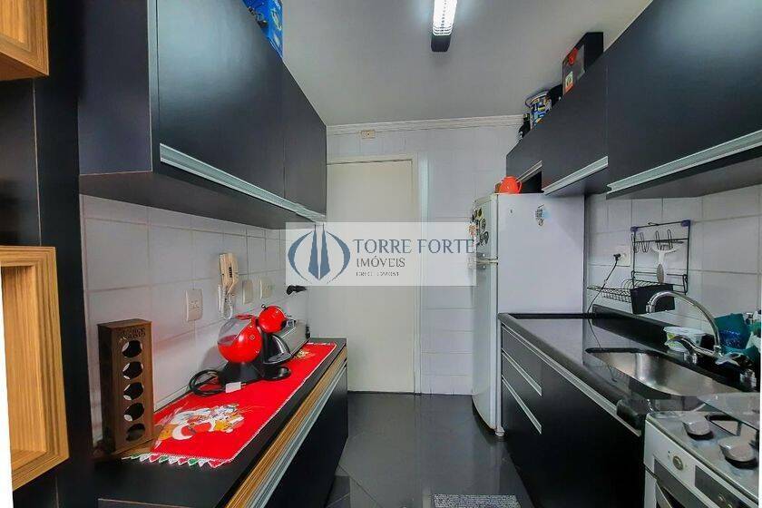 Apartamento à venda com 3 quartos, 80m² - Foto 1