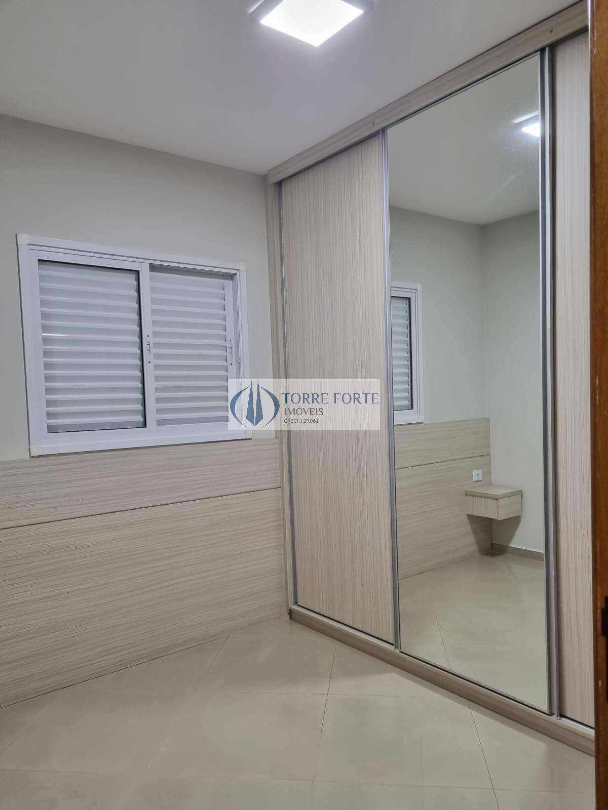 Apartamento à venda com 2 quartos, 63m² - Foto 10