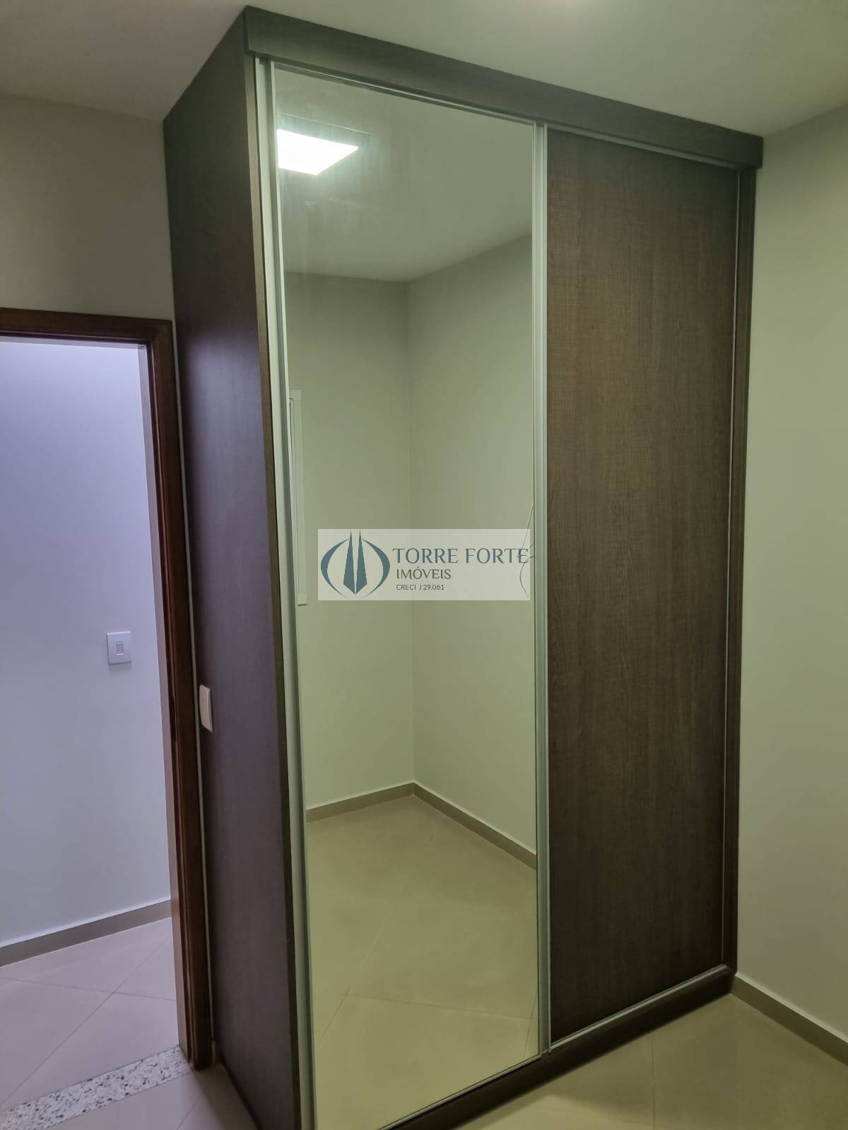 Apartamento à venda com 2 quartos, 63m² - Foto 18