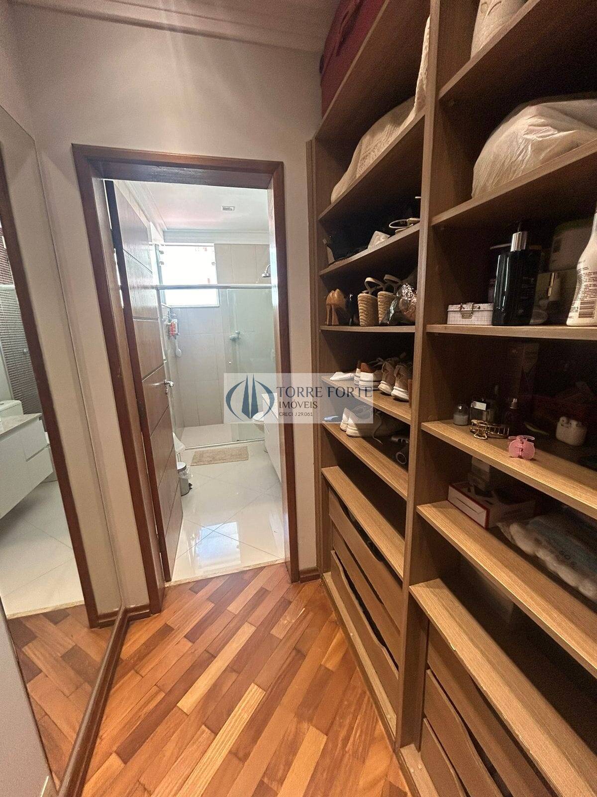 Sobrado à venda com 3 quartos, 200m² - Foto 6