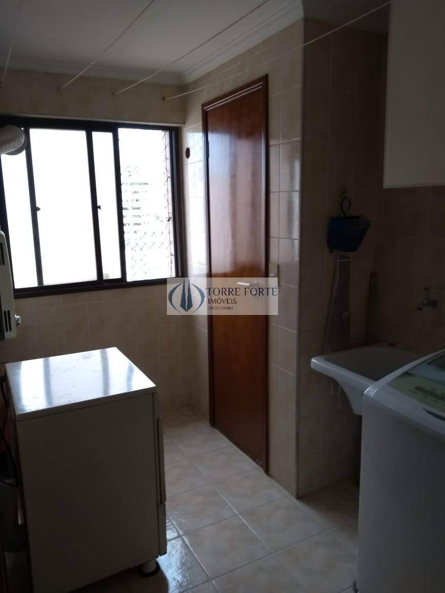 Apartamento à venda com 3 quartos, 140m² - Foto 20