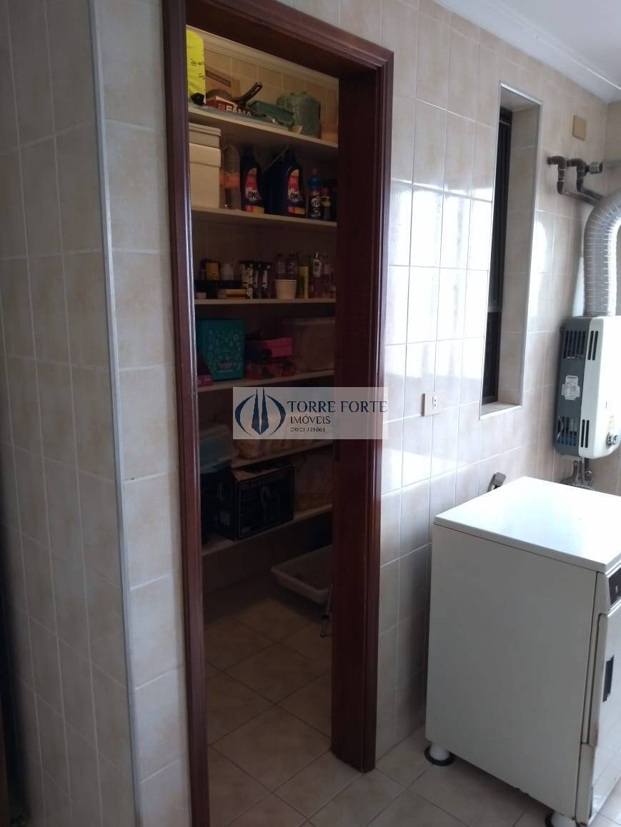 Apartamento à venda com 3 quartos, 140m² - Foto 21