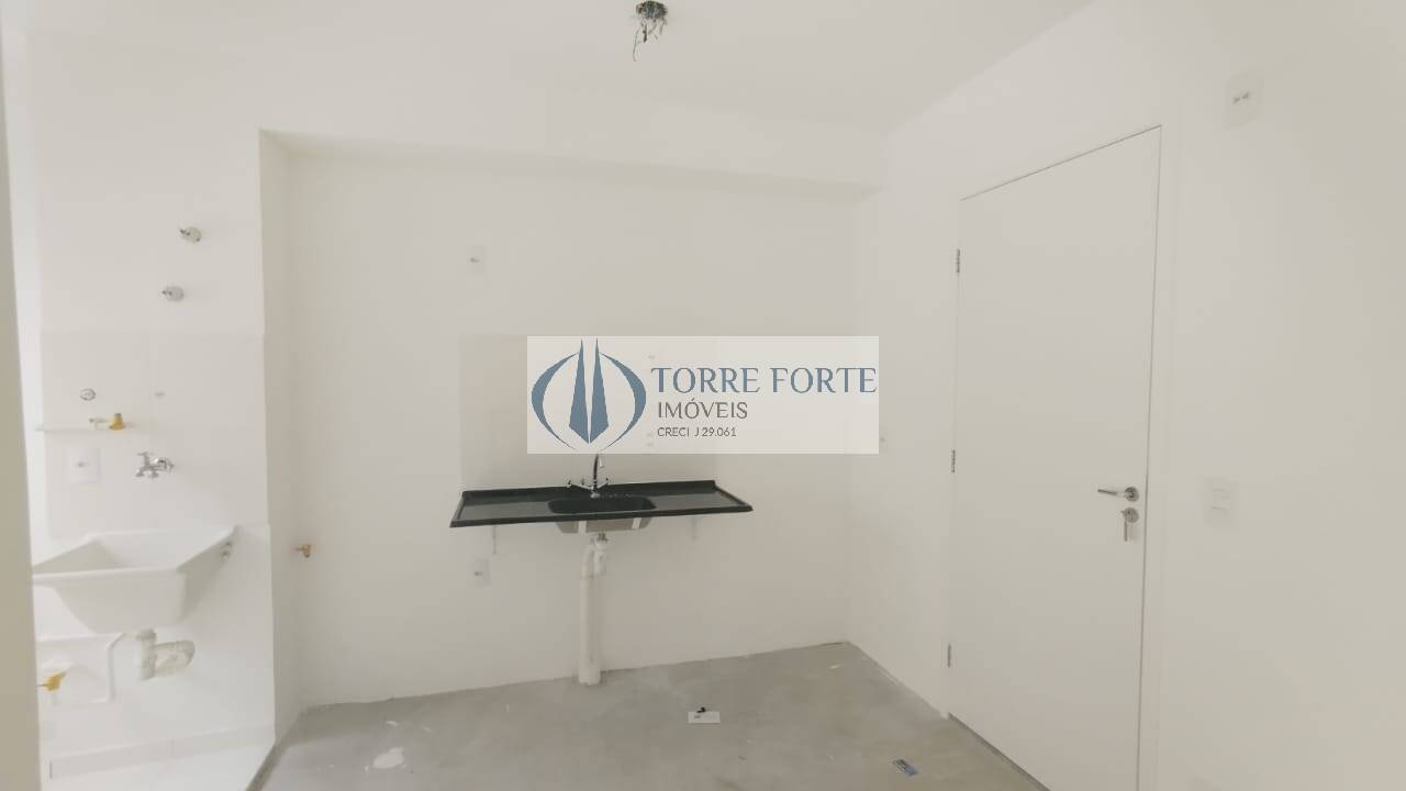 Apartamento à venda com 2 quartos, 40m² - Foto 6