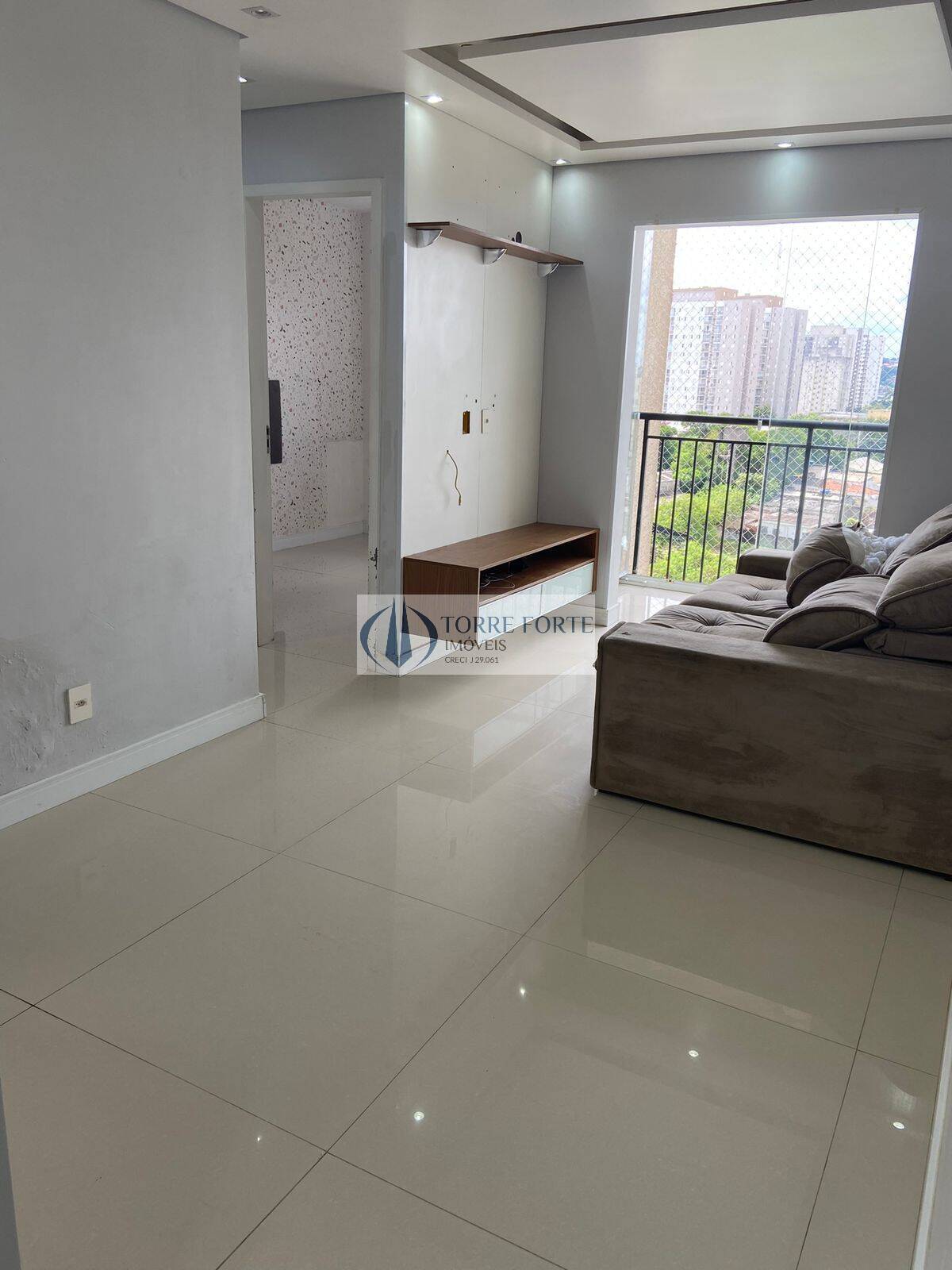 Apartamento à venda com 2 quartos, 45m² - Foto 3