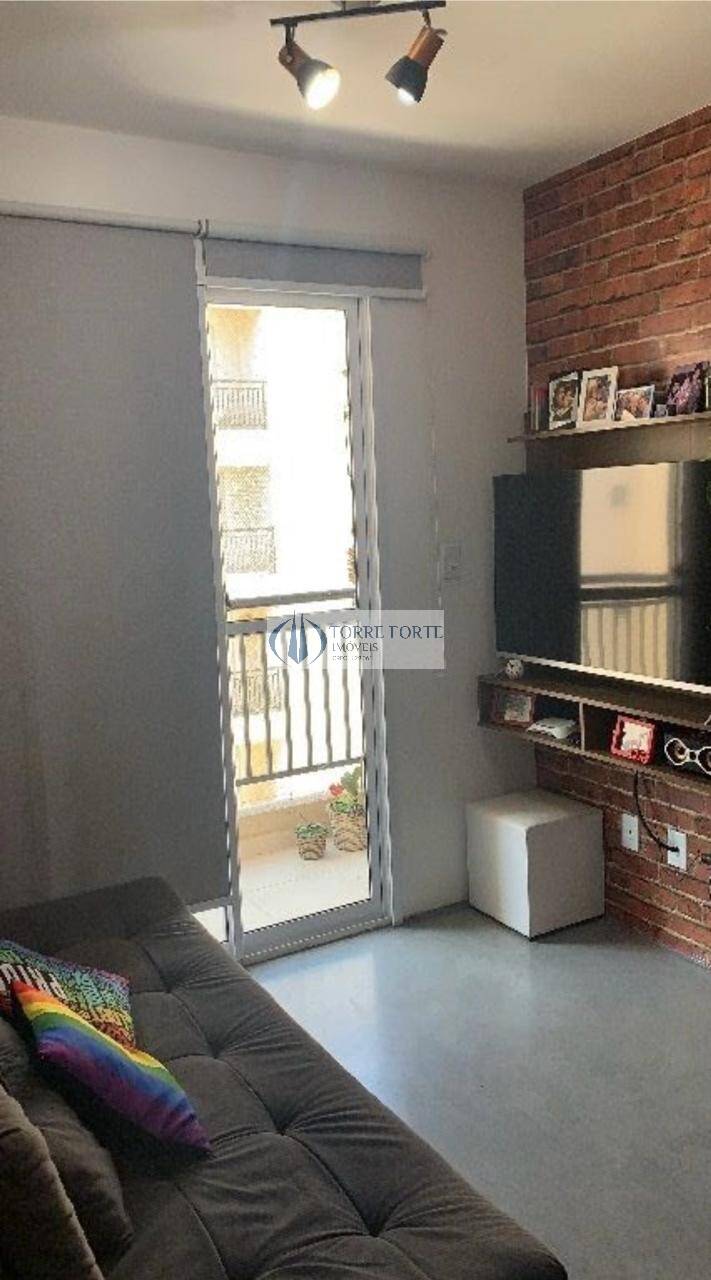 Apartamento à venda com 2 quartos, 44m² - Foto 2