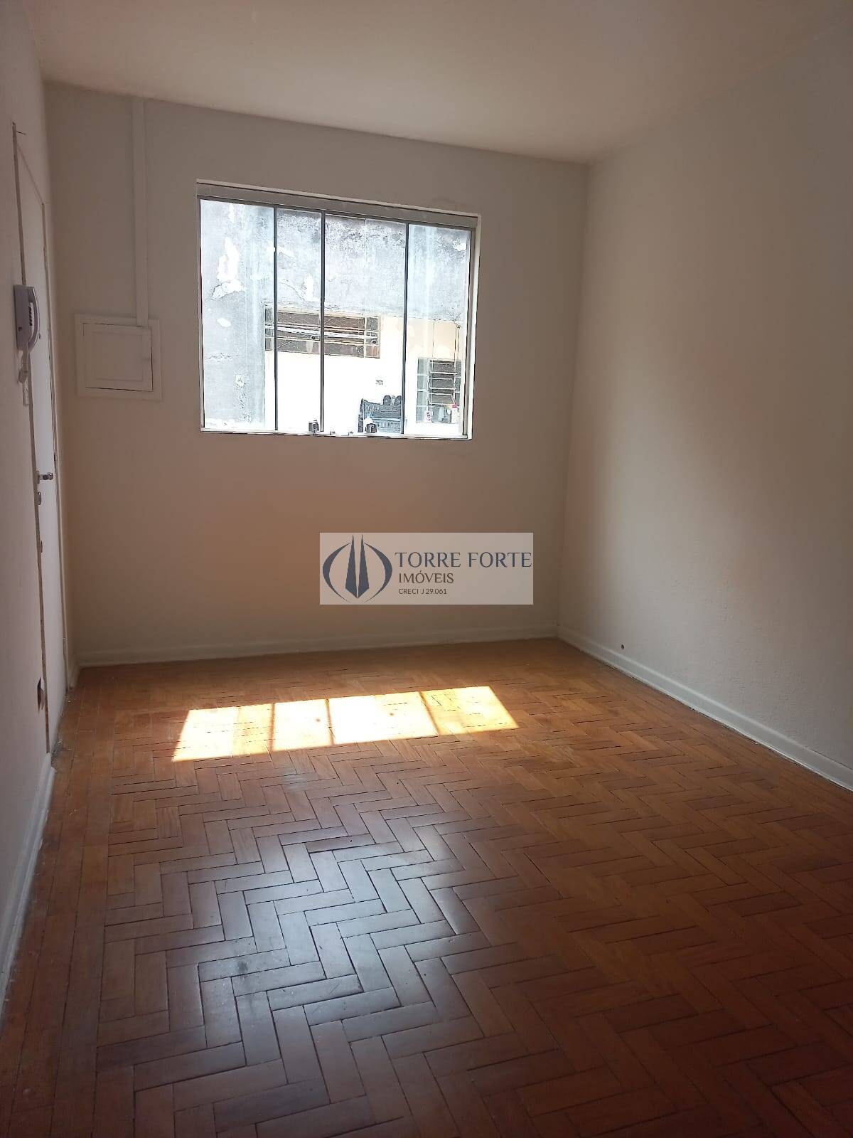 Apartamento à venda com 2 quartos, 81m² - Foto 1