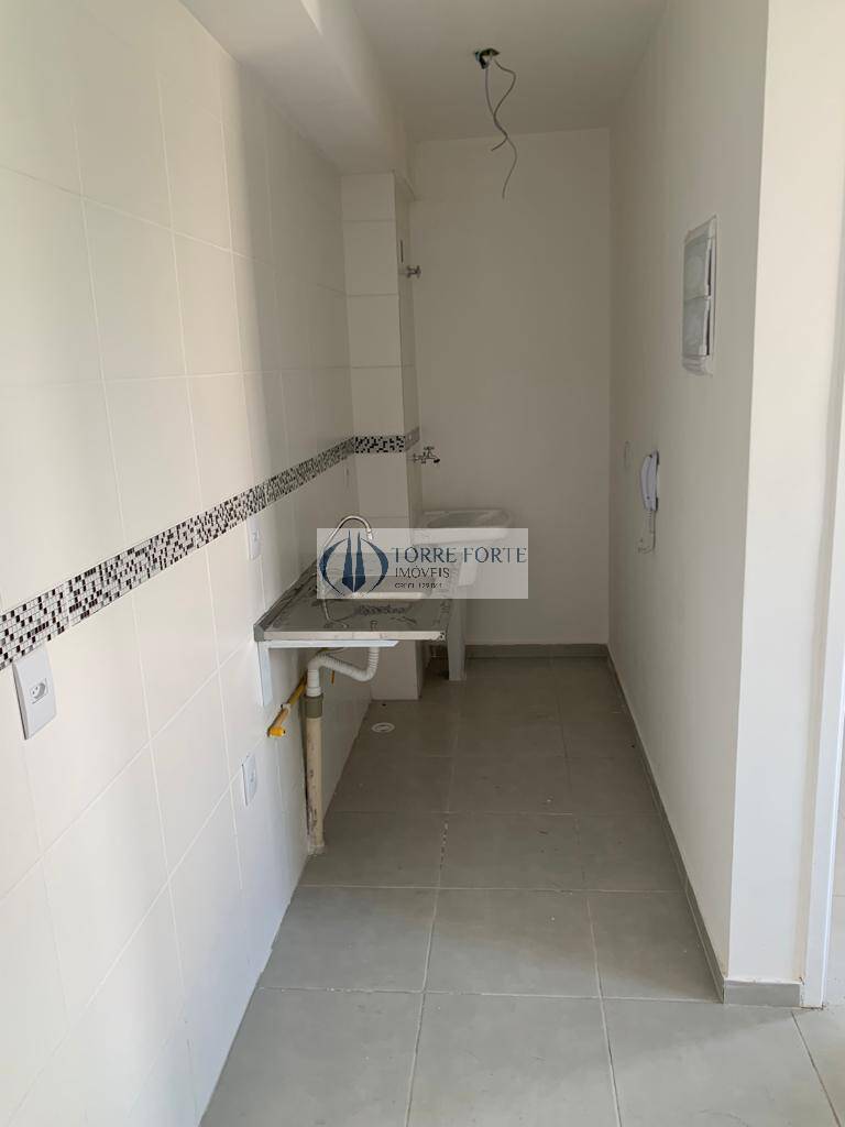 Apartamento à venda com 2 quartos, 40m² - Foto 22