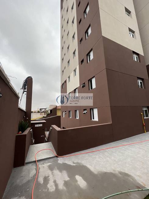 Apartamento à venda com 2 quartos, 40m² - Foto 24