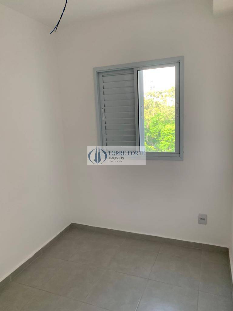 Apartamento à venda com 2 quartos, 40m² - Foto 16