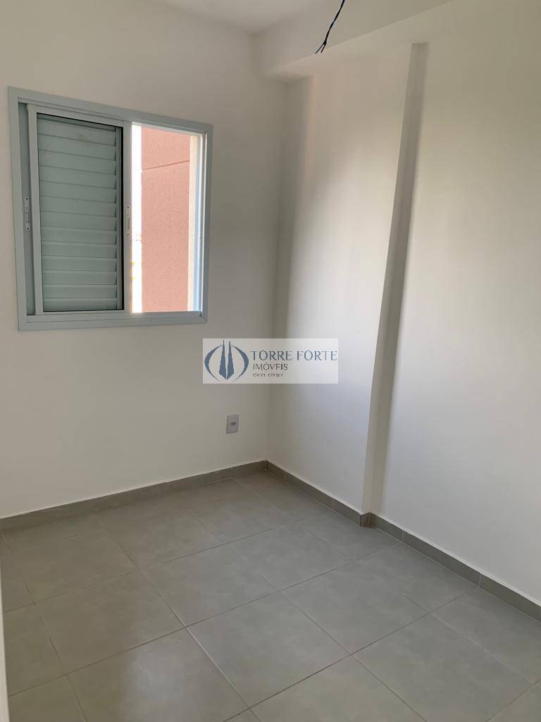 Apartamento à venda com 2 quartos, 40m² - Foto 18