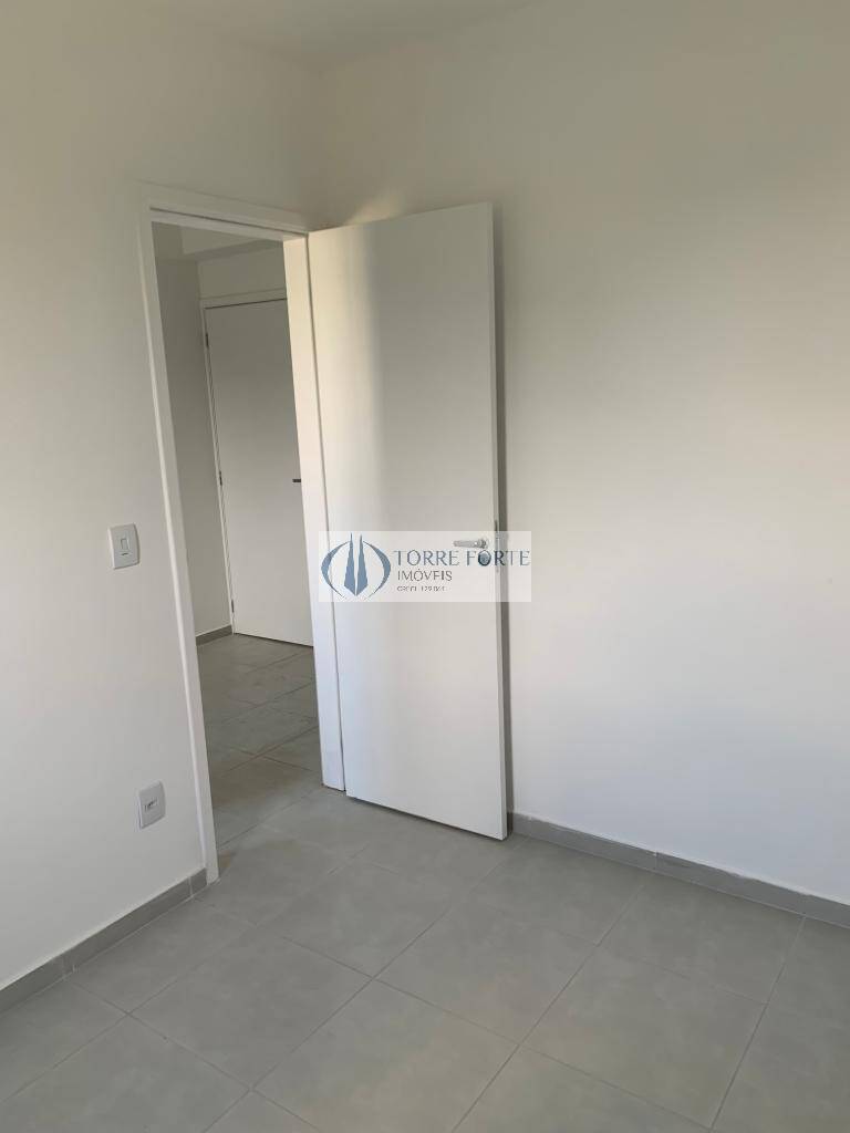 Apartamento à venda com 2 quartos, 40m² - Foto 7