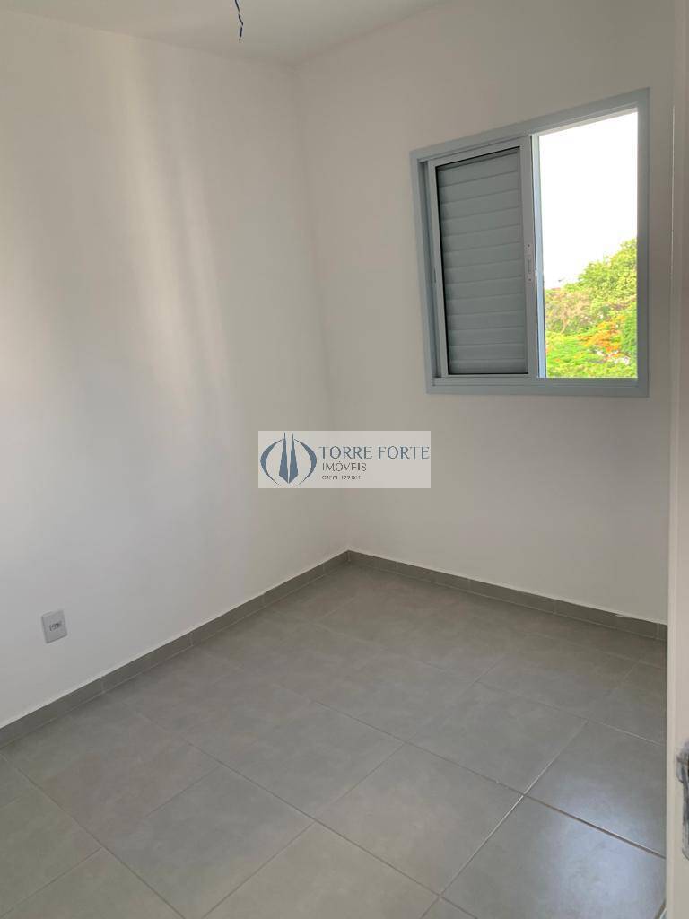 Apartamento à venda com 2 quartos, 40m² - Foto 20