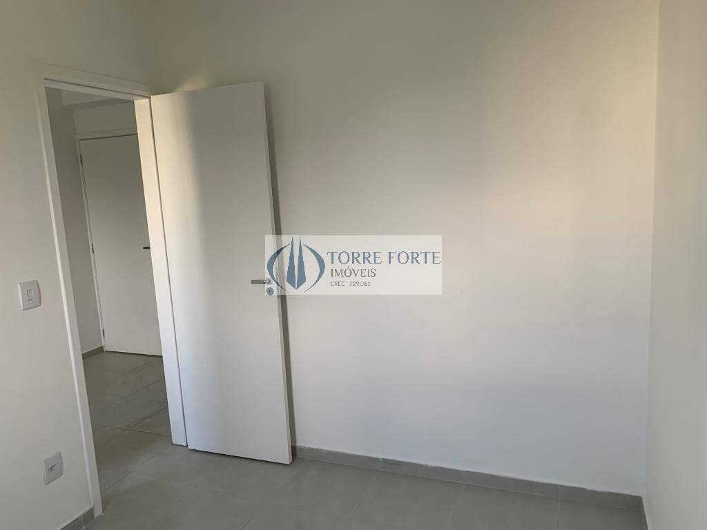 Apartamento à venda com 2 quartos, 40m² - Foto 12