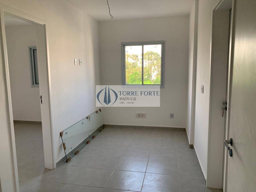 Apartamento à venda com 2 quartos, 40m² - Foto 6