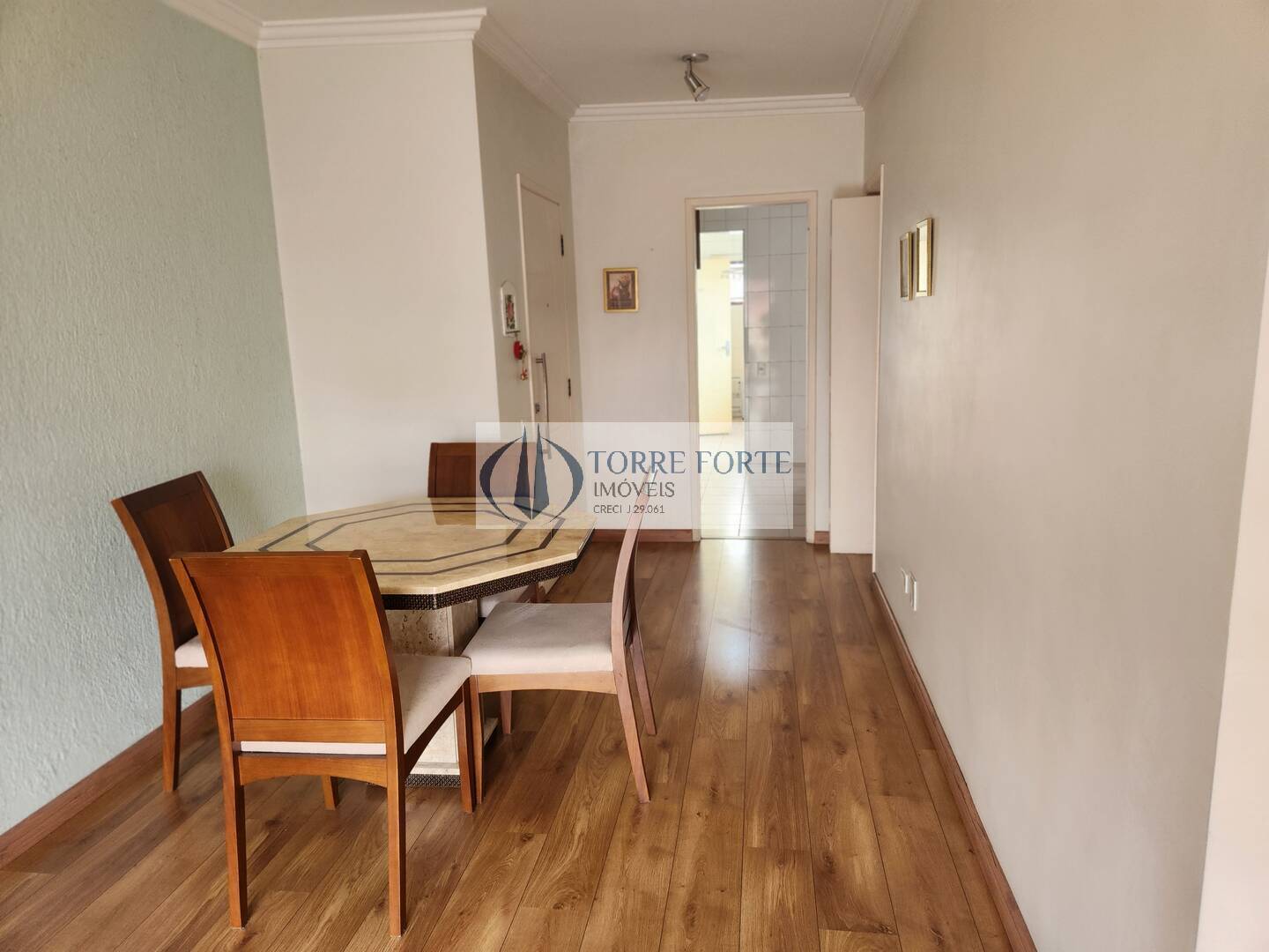 Apartamento à venda com 2 quartos, 69m² - Foto 3