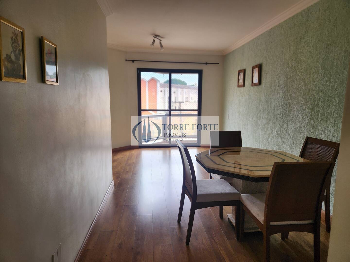 Apartamento à venda com 2 quartos, 69m² - Foto 2