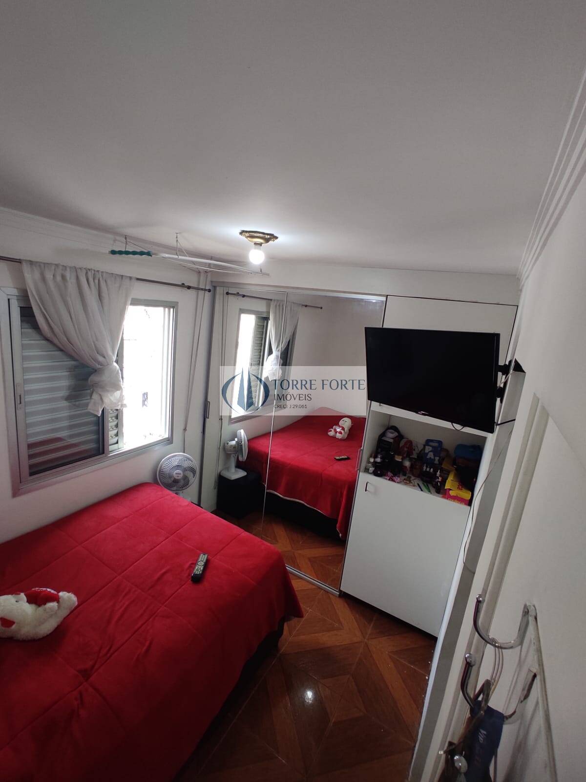 Apartamento à venda com 3 quartos, 75m² - Foto 3