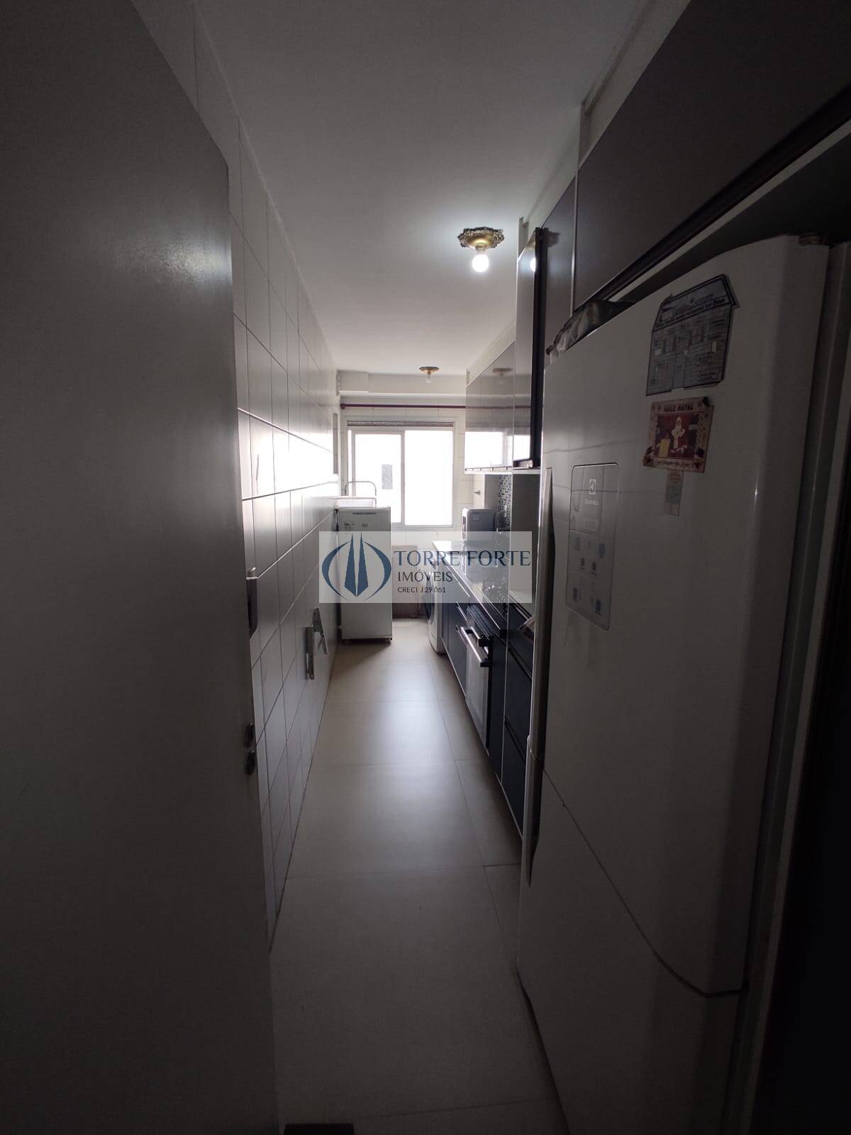 Apartamento à venda com 3 quartos, 75m² - Foto 7