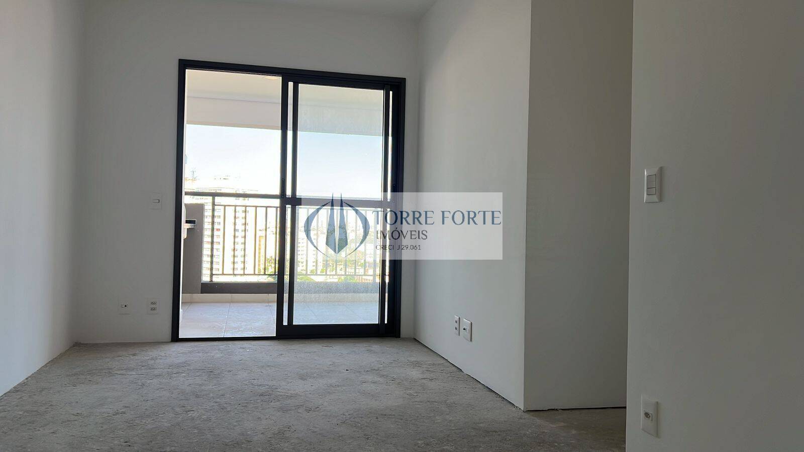 Apartamento à venda com 3 quartos, 89m² - Foto 1