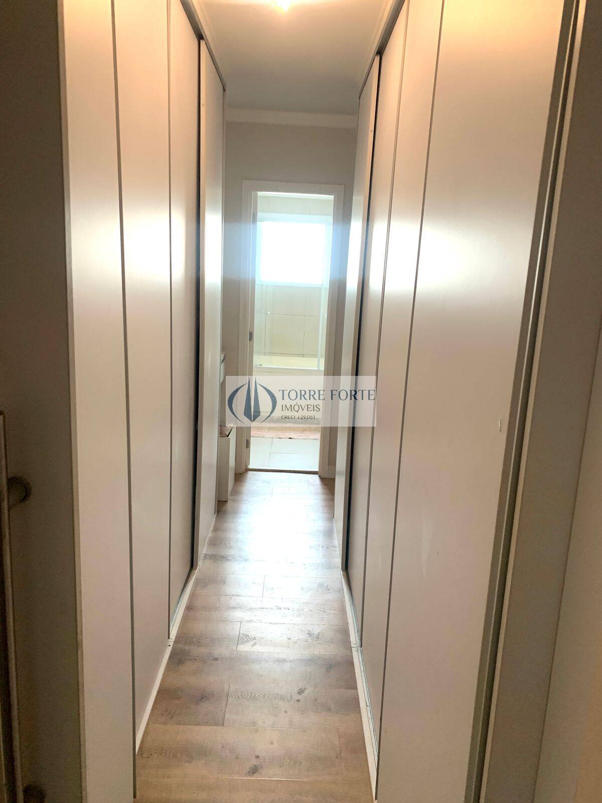 Apartamento à venda com 4 quartos, 156m² - Foto 11