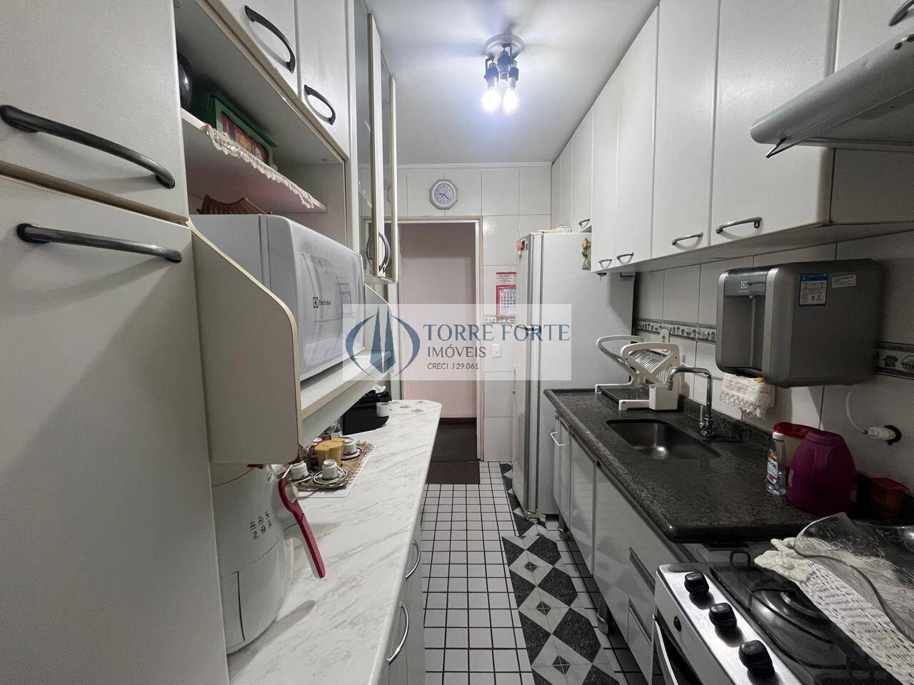 Apartamento à venda com 3 quartos, 64m² - Foto 12