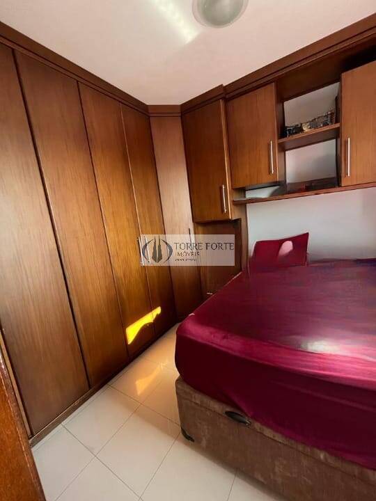 Apartamento à venda com 3 quartos, 75m² - Foto 10