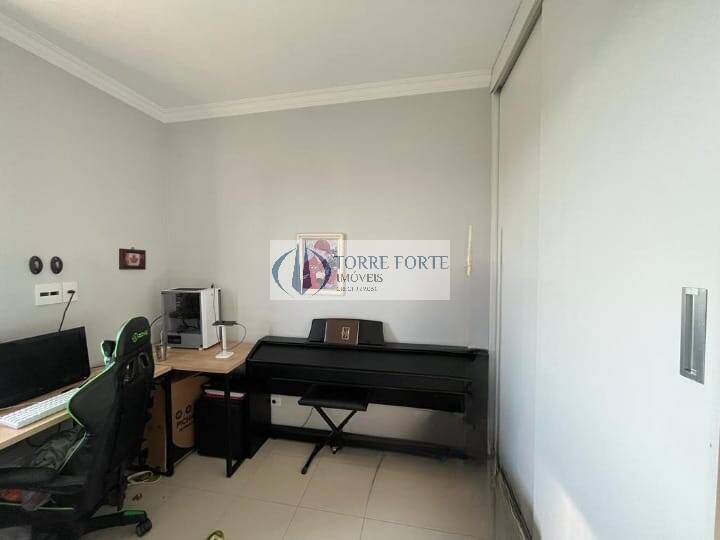 Apartamento à venda com 3 quartos, 75m² - Foto 22