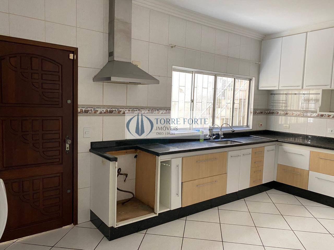 Sobrado à venda com 3 quartos, 150m² - Foto 1