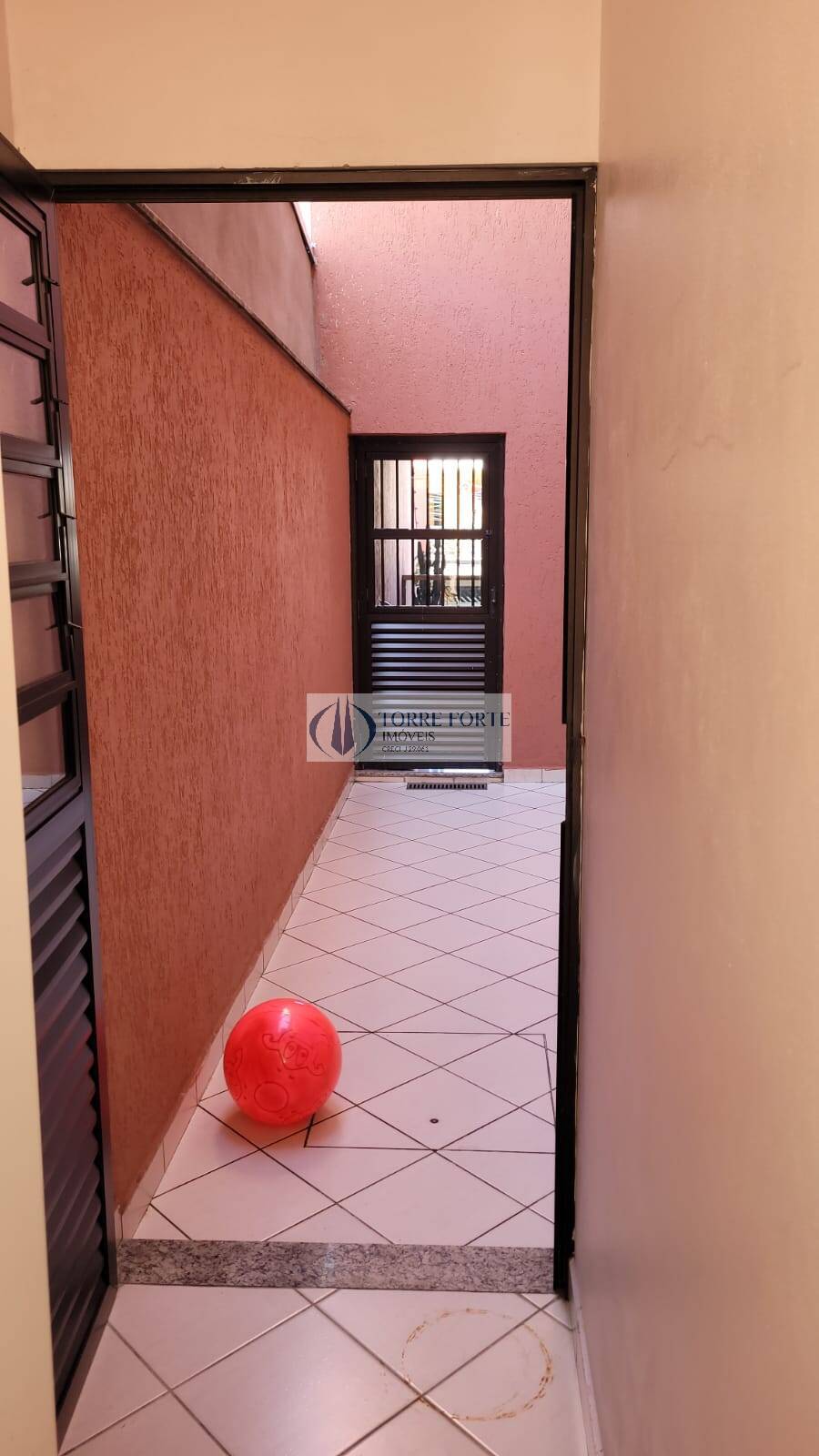 Casa à venda com 3 quartos, 280m² - Foto 8