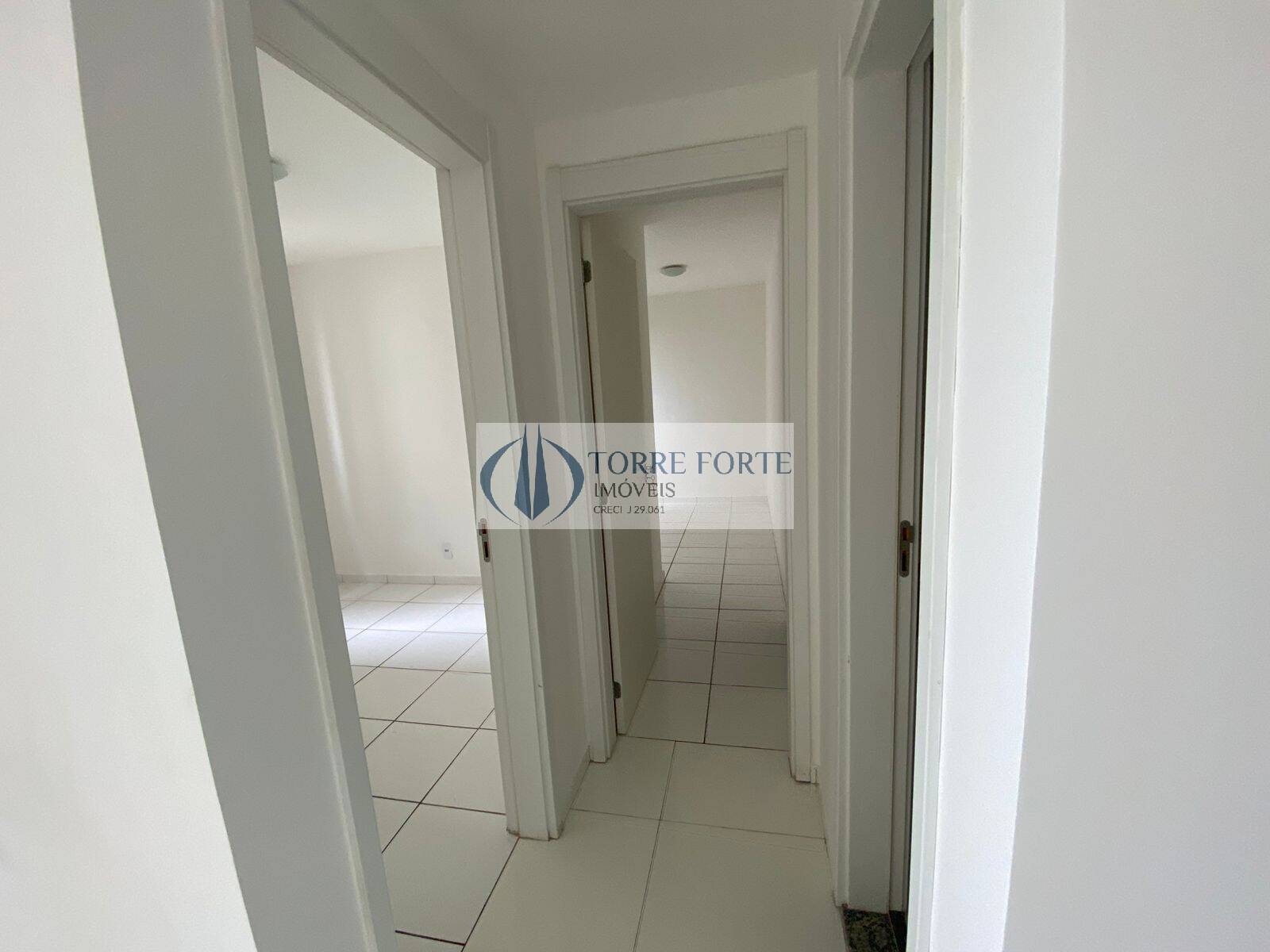 Apartamento à venda com 2 quartos, 55m² - Foto 2