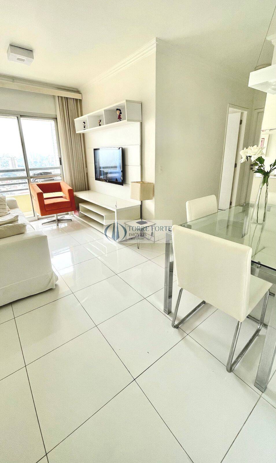 Apartamento para alugar com 2 quartos, 55m² - Foto 4