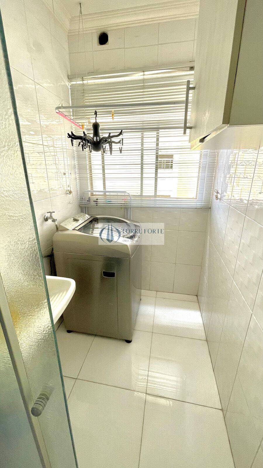 Apartamento para alugar com 2 quartos, 55m² - Foto 12