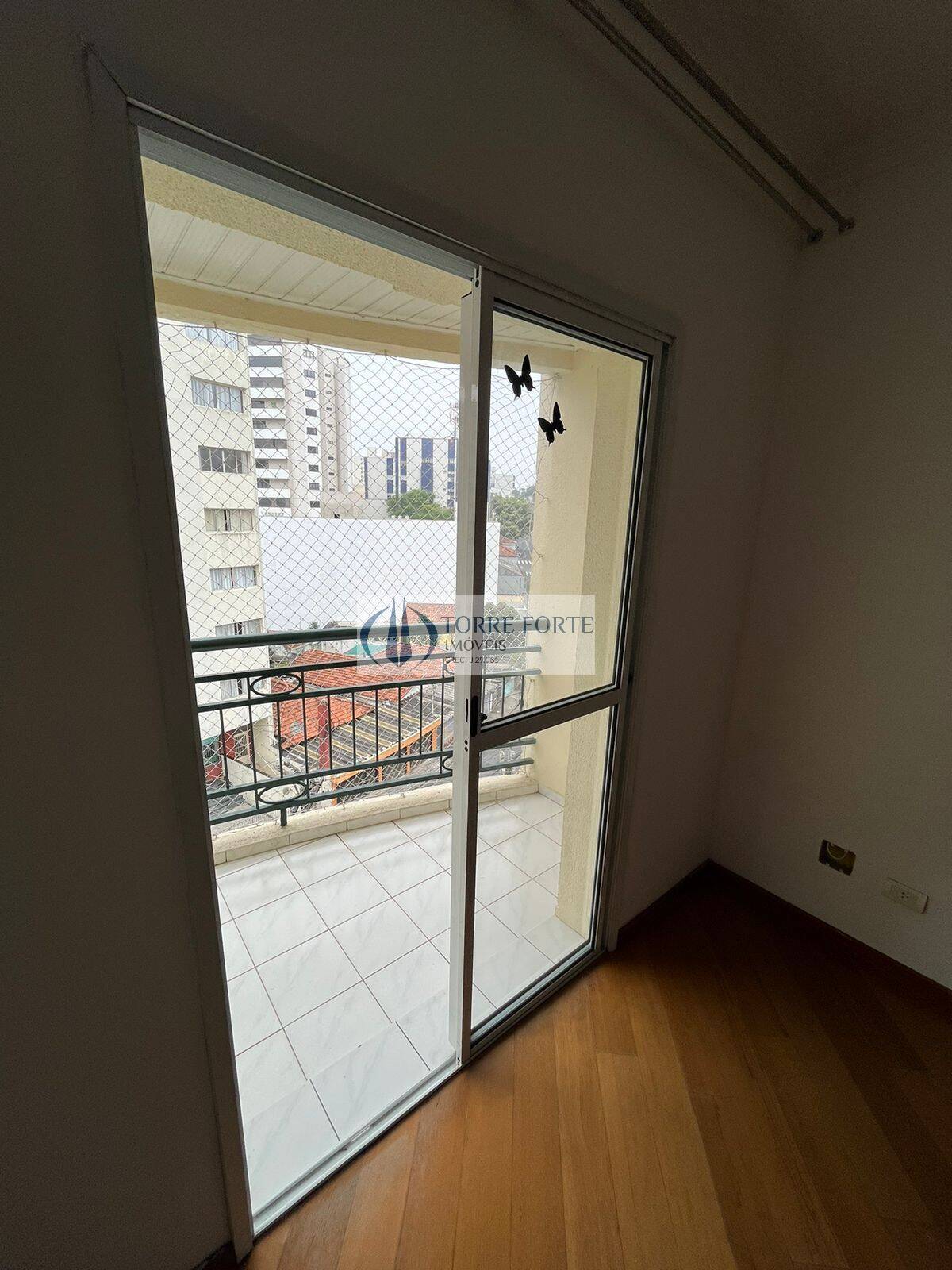 Apartamento à venda com 2 quartos, 67m² - Foto 8