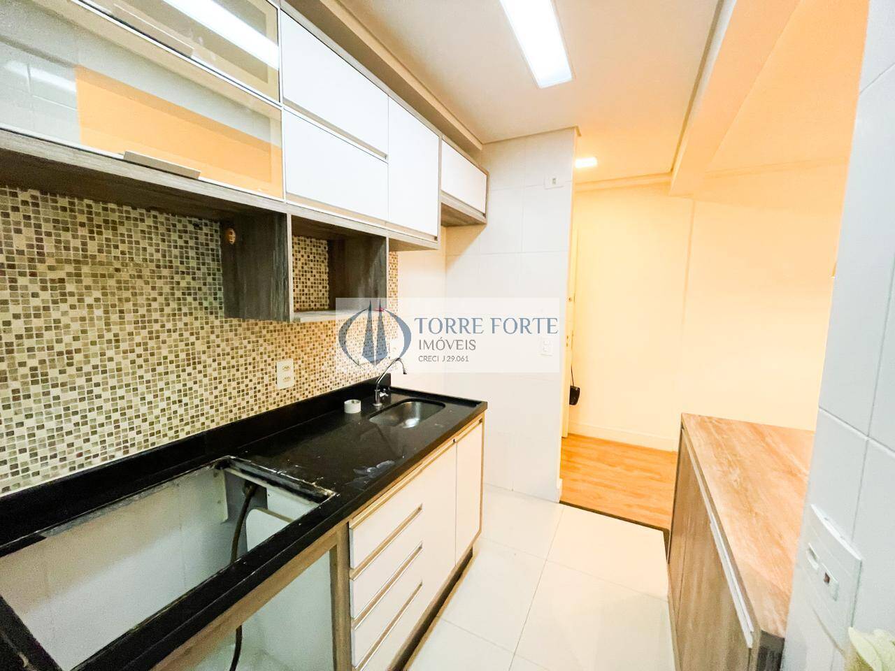 Apartamento à venda com 2 quartos, 67m² - Foto 13