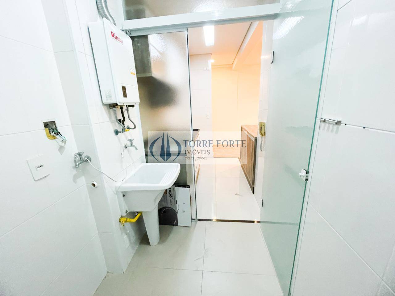 Apartamento à venda com 2 quartos, 67m² - Foto 17