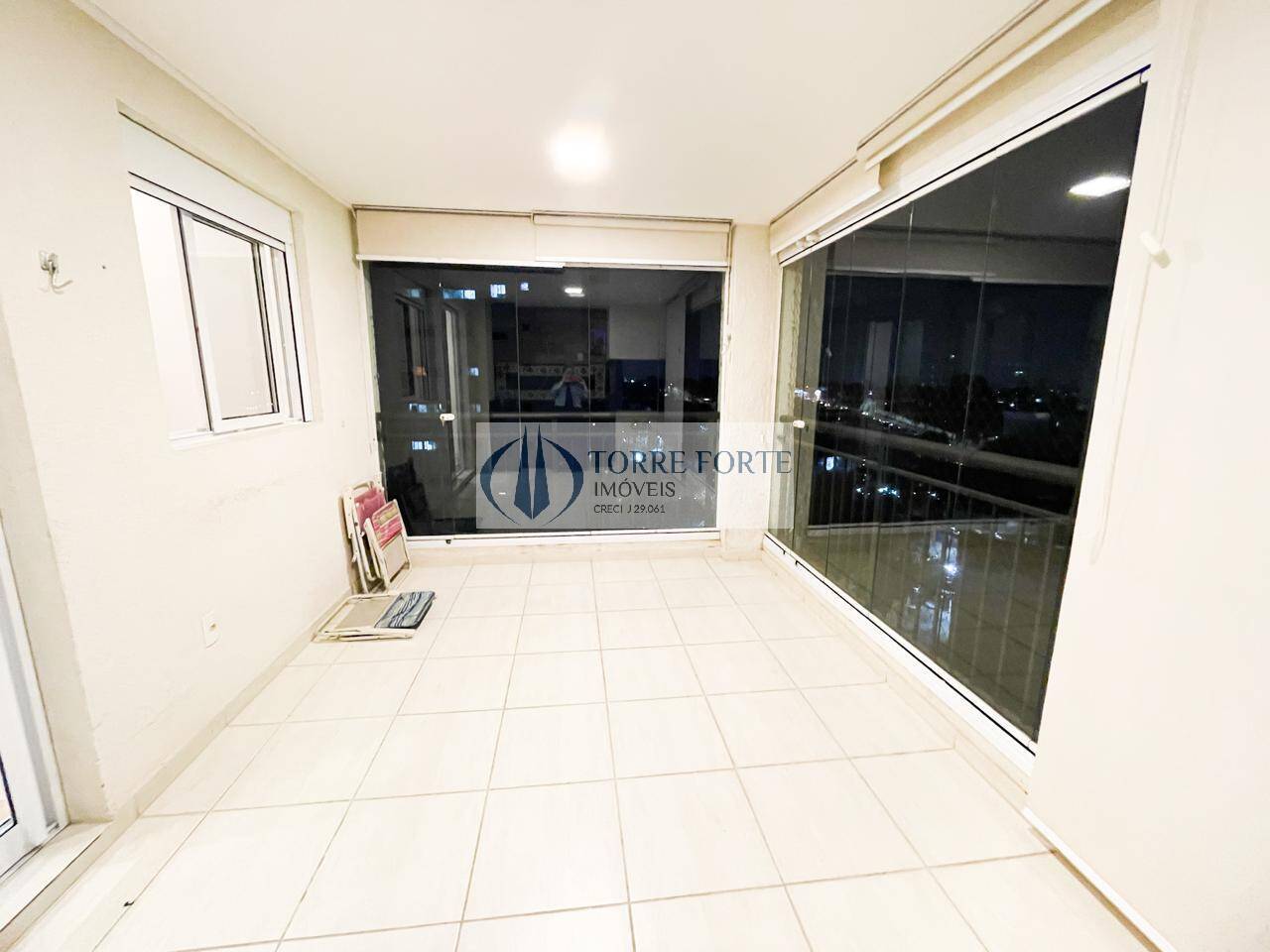 Apartamento à venda com 2 quartos, 67m² - Foto 25