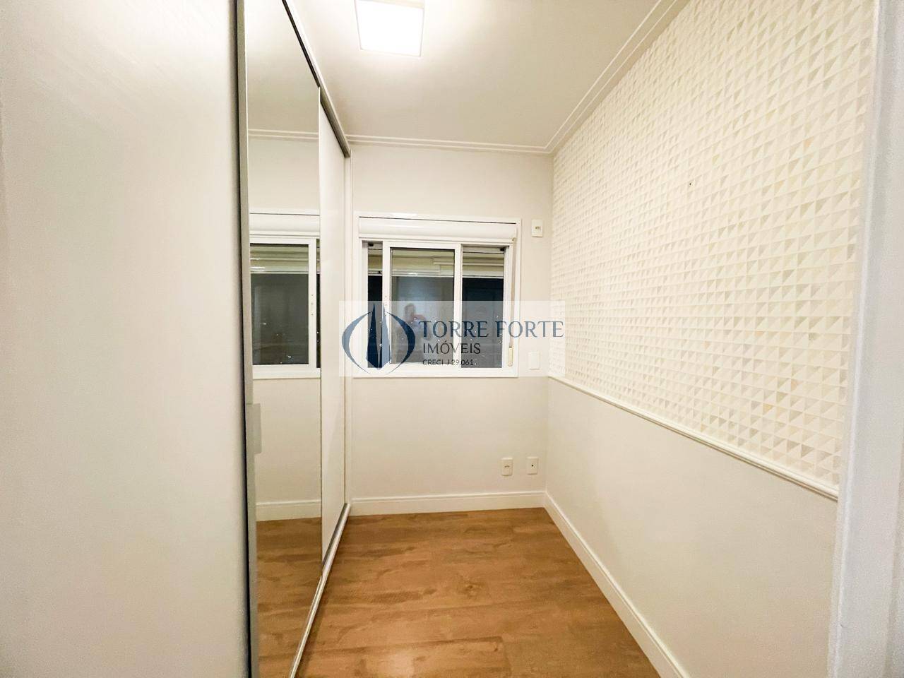 Apartamento à venda com 2 quartos, 67m² - Foto 32