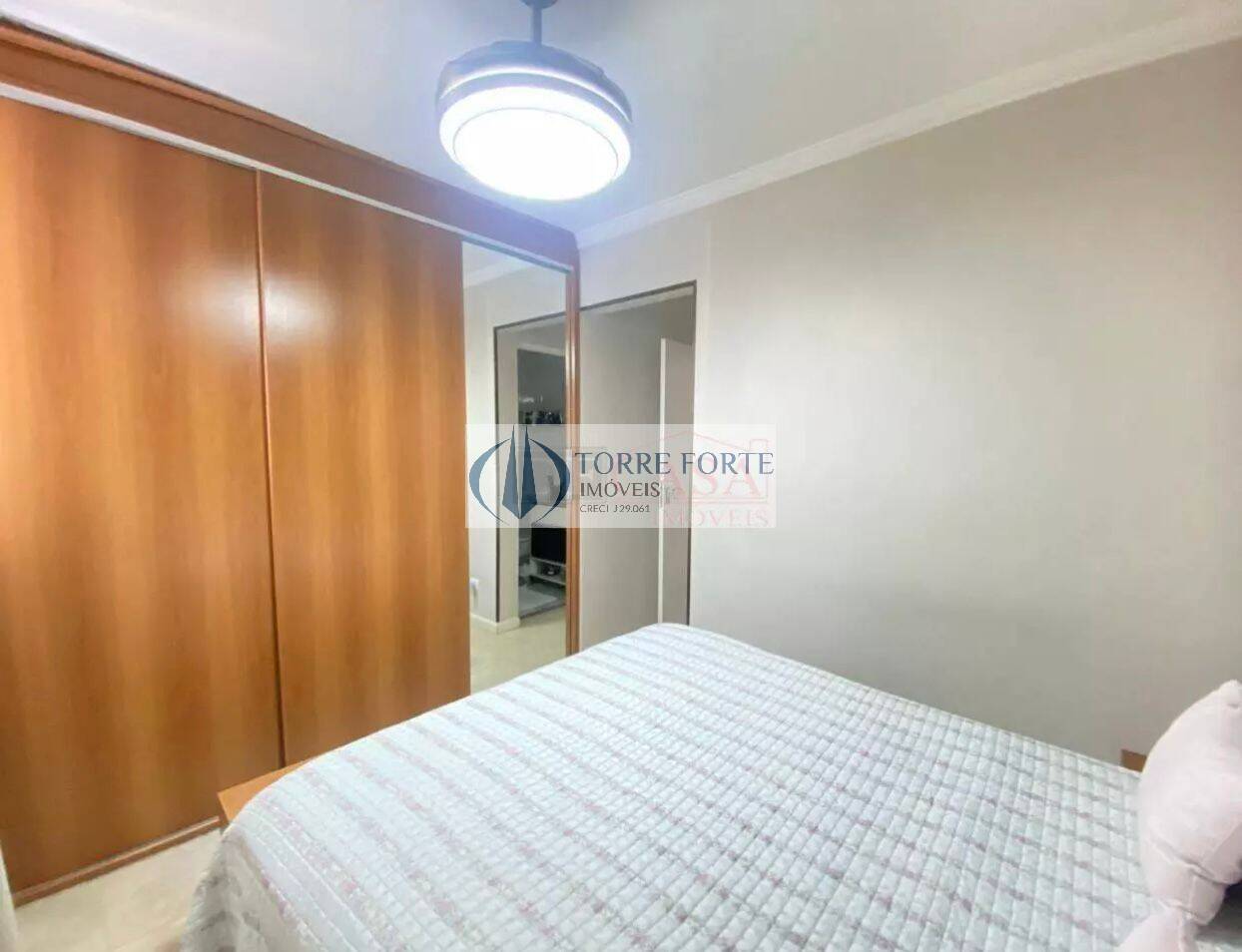 Apartamento à venda com 2 quartos, 57m² - Foto 18