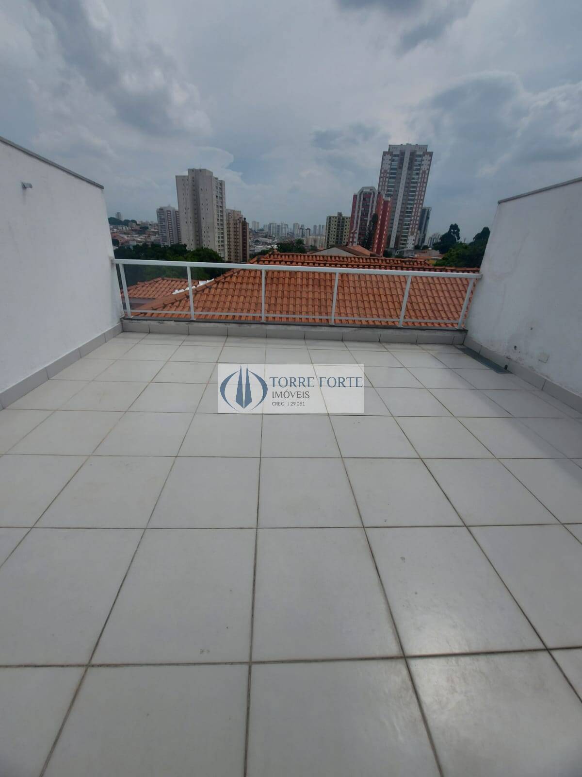 Sobrado à venda com 3 quartos, 200m² - Foto 5