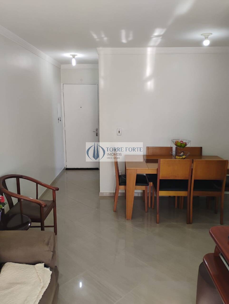 Apartamento à venda com 2 quartos, 57m² - Foto 3